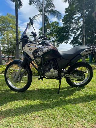 YAMAHA XTZ 250 TÉNÉRÉ 